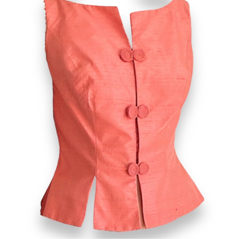 Gorgeous Vintage Watters & Watters 100% Silk Pink Top with Swirly Snap Closures
